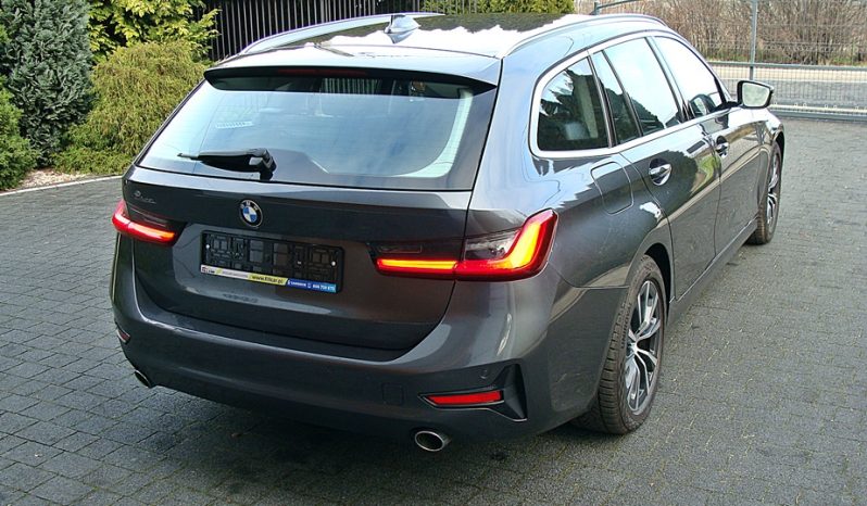 BMW Seria 3 318d Business Edition full