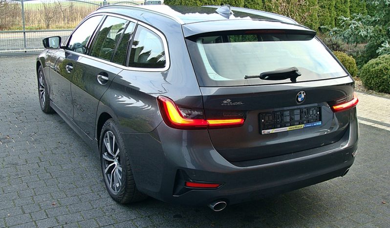 BMW Seria 3 318d Business Edition full