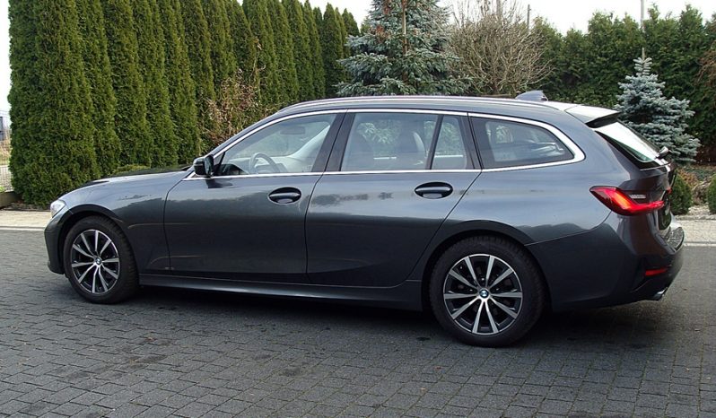 BMW Seria 3 318d Business Edition full