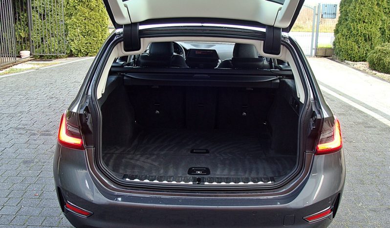 BMW Seria 3 318d Business Edition full