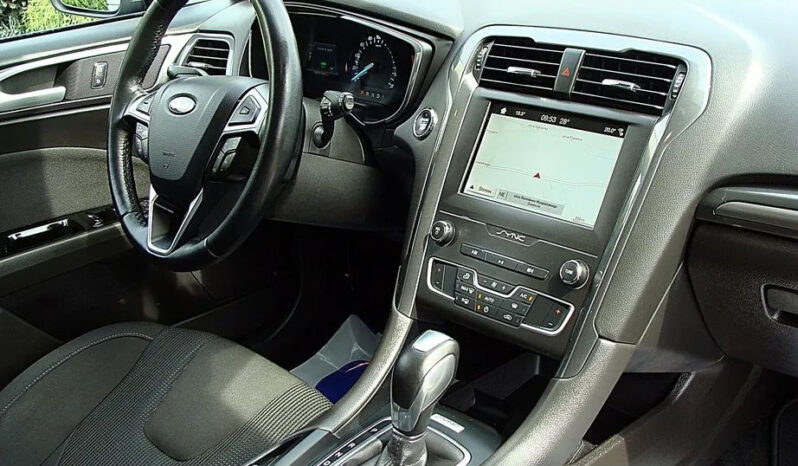 Ford Mondeo 2.0 Hybrid Titanium full