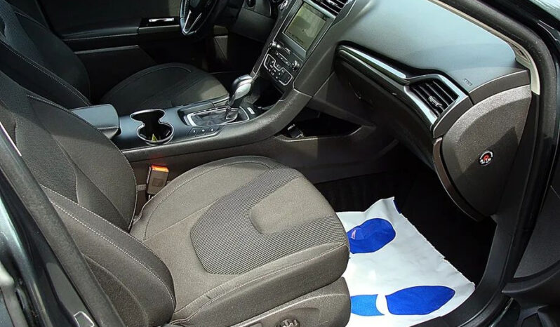 Ford Mondeo 2.0 Hybrid Titanium full