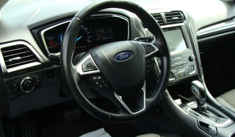 Ford Mondeo 2.0 Hybrid Titanium full