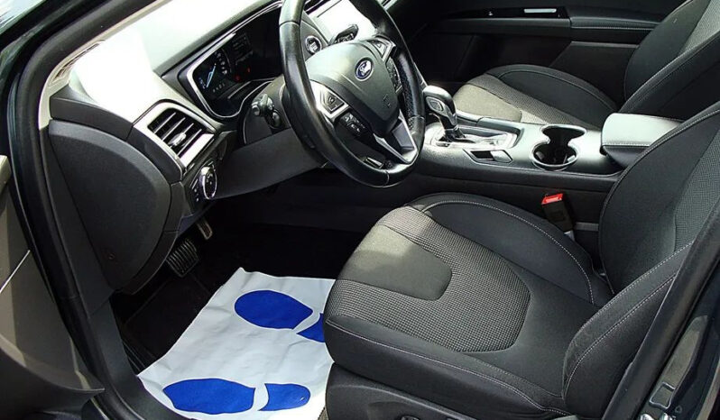 Ford Mondeo 2.0 Hybrid Titanium full