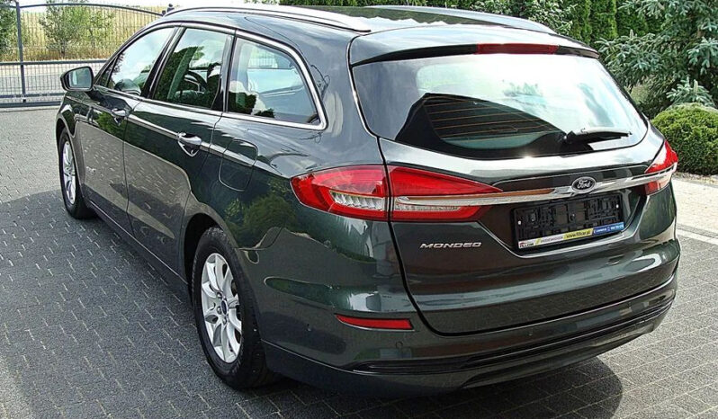 Ford Mondeo 2.0 Hybrid Titanium full