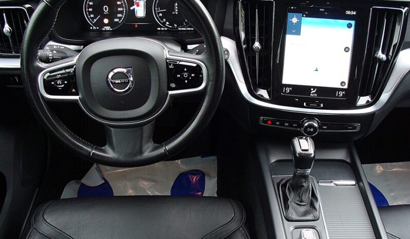 Volvo V60 Cross Country D3 Geartronic Pro full