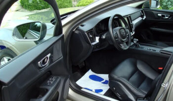 Volvo V60 D4 Momentum Pro full