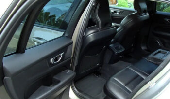 Volvo V60 D4 Momentum Pro full
