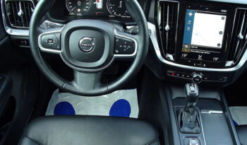 Volvo V60 D4 Momentum Pro full