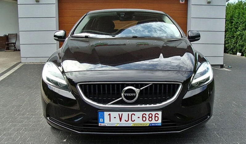 Volvo V40 full
