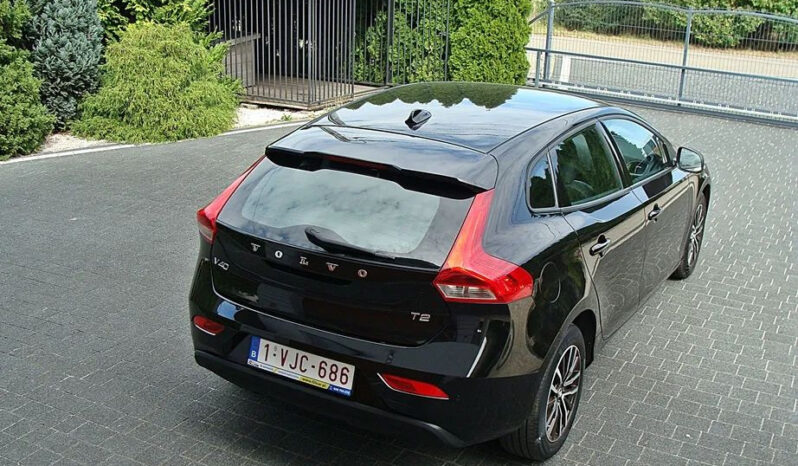 Volvo V40 full