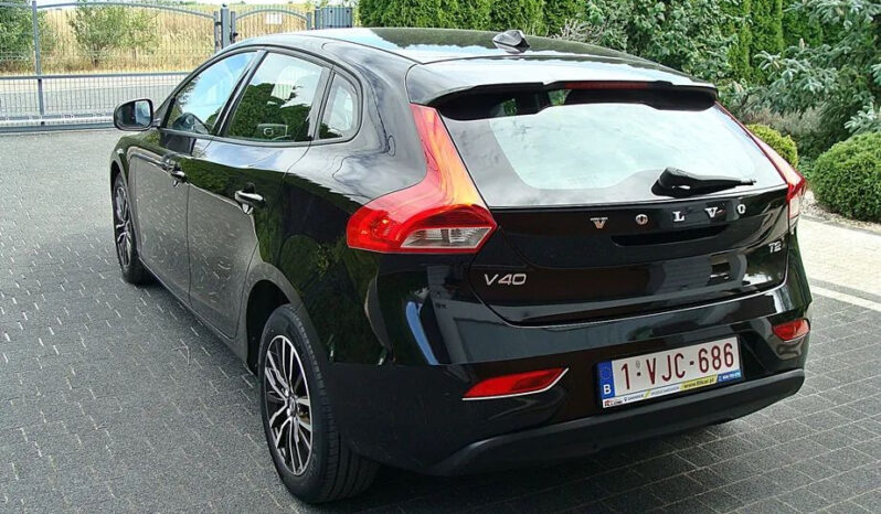 Volvo V40 full