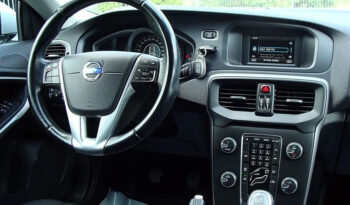 Volvo V40 T3 Momentum full