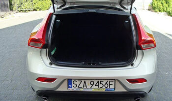 Volvo V40 T3 Momentum full