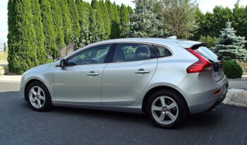 Volvo V40 T3 Momentum full