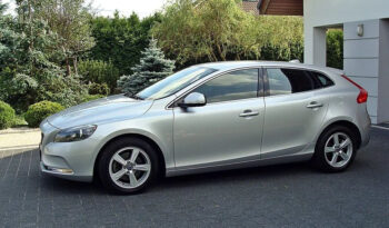Volvo V40 T3 Momentum full