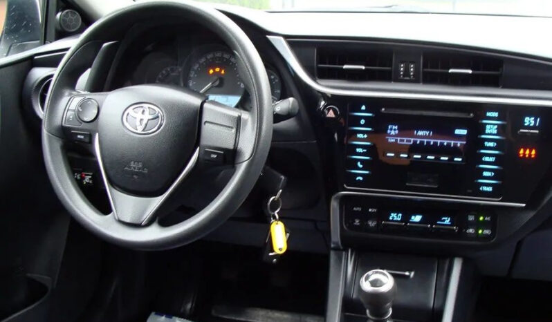 Toyota Auris 1.33 VVT-i Comfort full