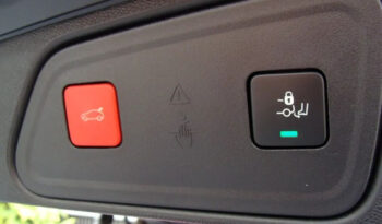 Peugeot 3008 1.5 BlueHDi GT S&S full