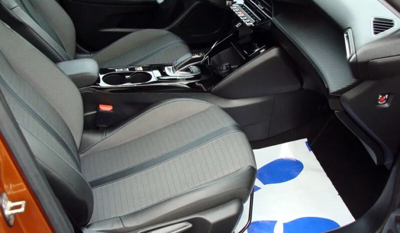 Peugeot 2008 PureTech 130 Allure S&S EAT8 full