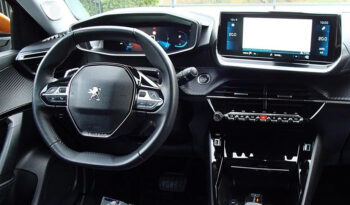 Peugeot 2008 PureTech 130 Allure S&S EAT8 full