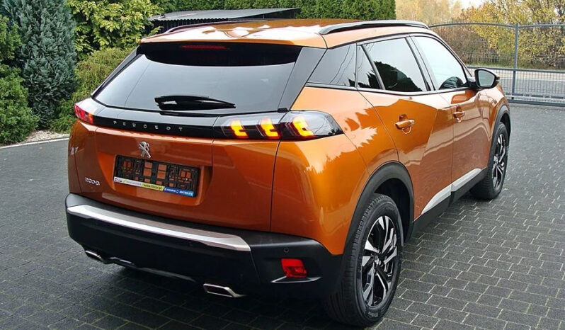 Peugeot 2008 PureTech 130 Allure S&S EAT8 full