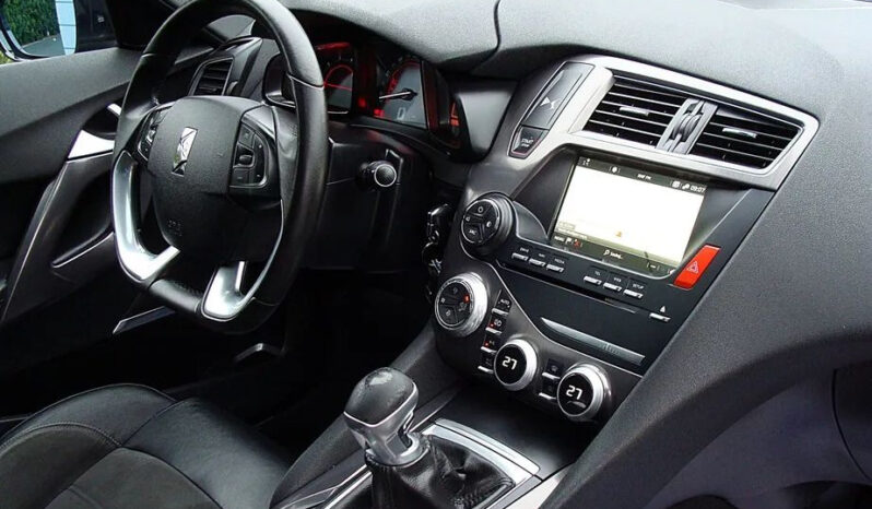DS Automobiles DS 5 full