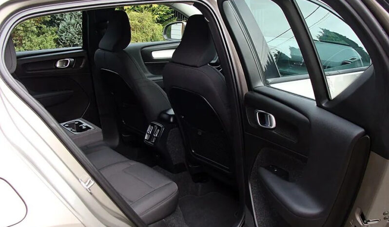 Volvo XC 40 T2 Plus Bright full