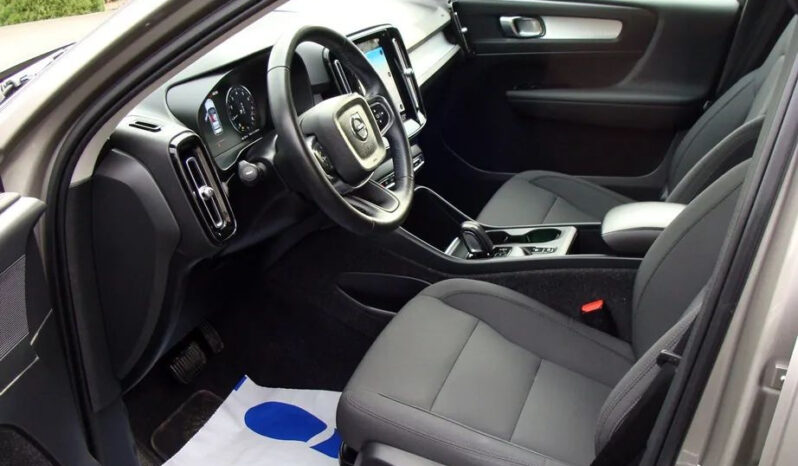 Volvo XC 40 T2 Plus Bright full