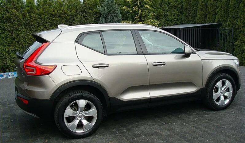 Volvo XC 40 T2 Plus Bright full