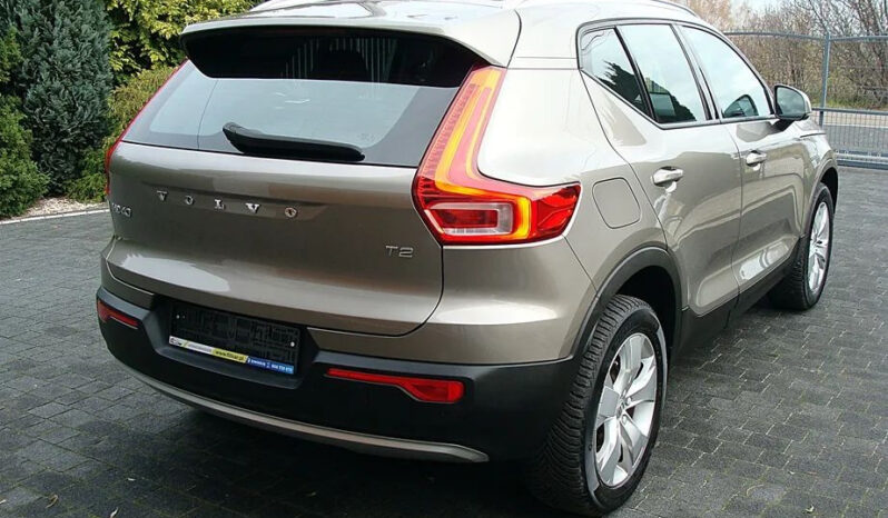 Volvo XC 40 T2 Plus Bright full
