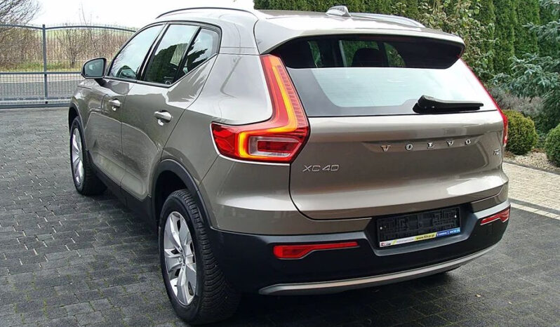 Volvo XC 40 T2 Plus Bright full