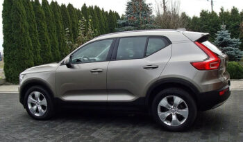 Volvo XC 40 T2 Plus Bright full