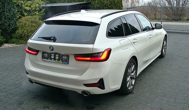 BMW Seria 3 320i Sport Line sport full