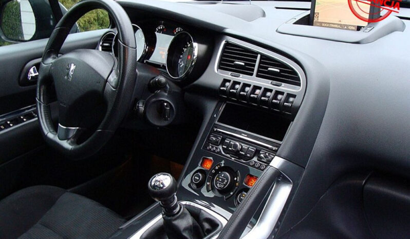 Peugeot 3008 2.0 HDi Allure full