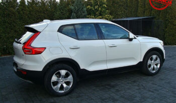 Volvo XC 40 T4 Momentum Pro full