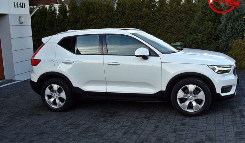 Volvo XC 40 T4 Momentum Pro full