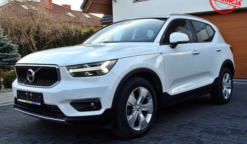 Volvo XC 40 T4 Momentum Pro full