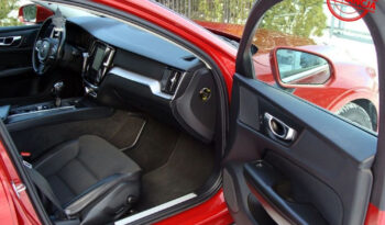 Volvo V60 D3 Momentum Pro full