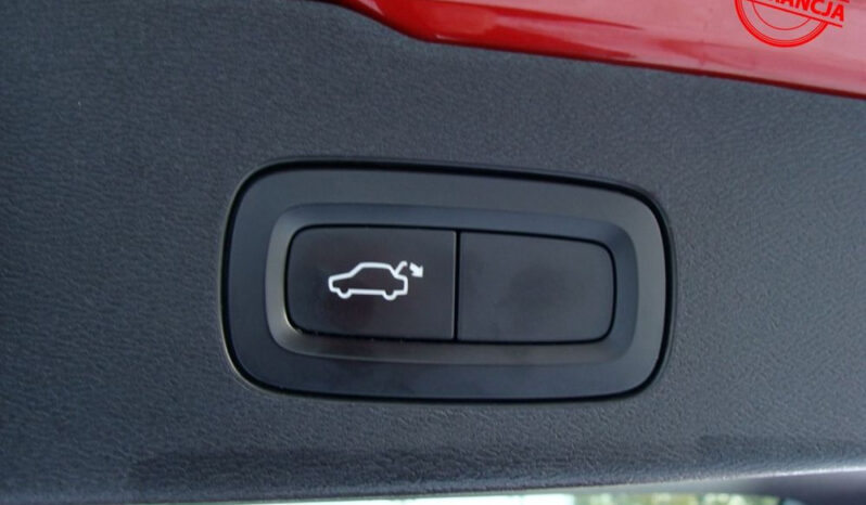 Volvo V60 D3 Momentum Pro full