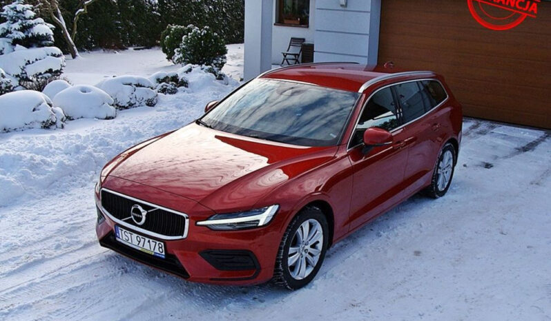 Volvo V60 D3 Momentum Pro full