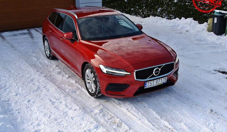 Volvo V60 D3 Momentum Pro full