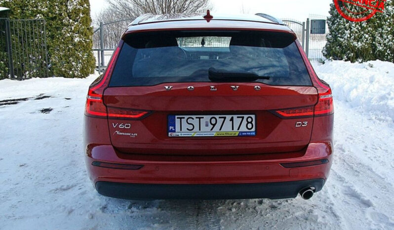 Volvo V60 D3 Momentum Pro full