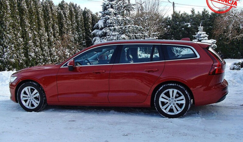Volvo V60 D3 Momentum Pro full