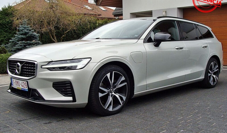Volvo V60 T8 AWD Plug-In Hybrid R-Design full