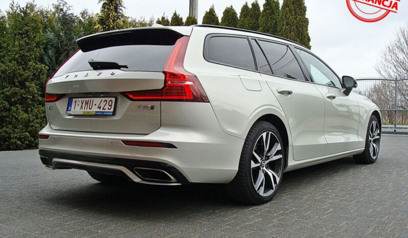 Volvo V60 T8 AWD Plug-In Hybrid R-Design full