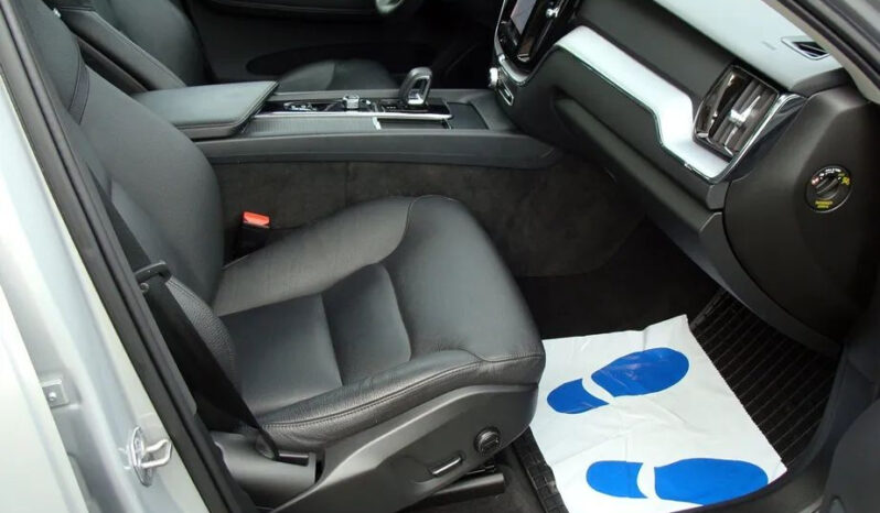 Volvo XC 60 T6 AWD Recharge Plus Dark full