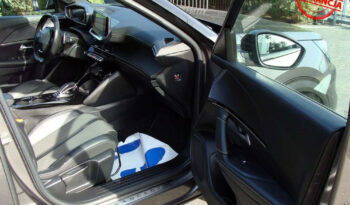 Peugeot 2008 PureTech 130 EAT8 GT full