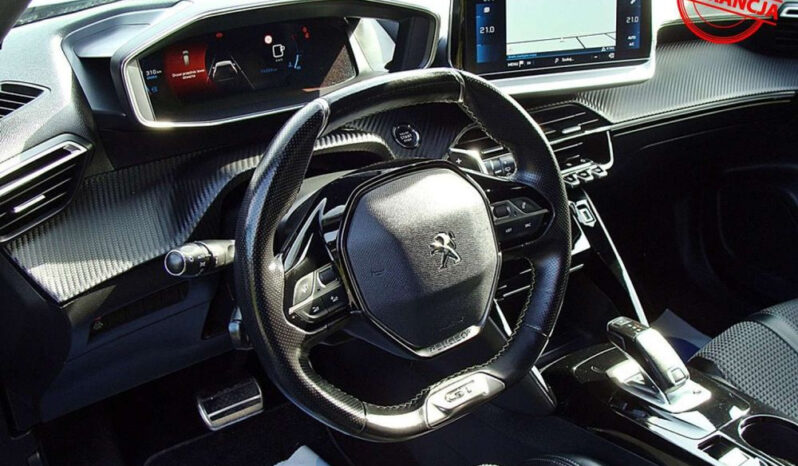 Peugeot 2008 PureTech 130 EAT8 GT full