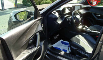 Peugeot 2008 PureTech 130 EAT8 GT full