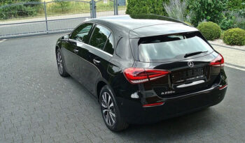 Mercedes-Benz Klasa A 250 e PHEV Progressive 8G-DCT full